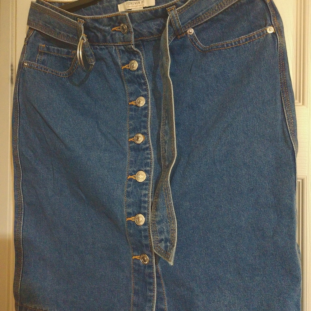 Forever21 denim button down skirt
